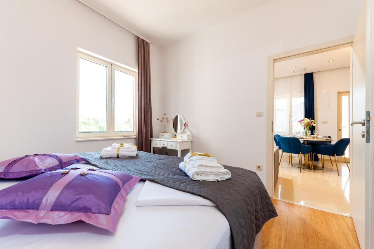 Luxa 5 Min Old Town, 10 Min Airport Apartman Trogir Kültér fotó