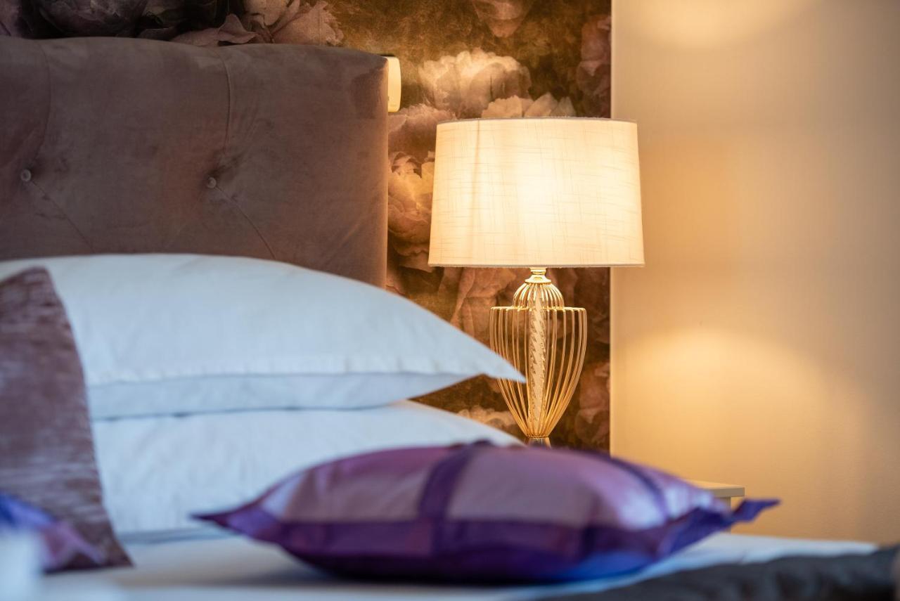 Luxa 5 Min Old Town, 10 Min Airport Apartman Trogir Kültér fotó